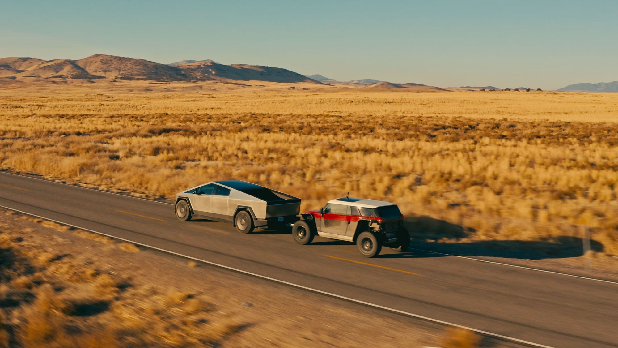 Cybertruck Towing a UTV to the Dunes of Utah